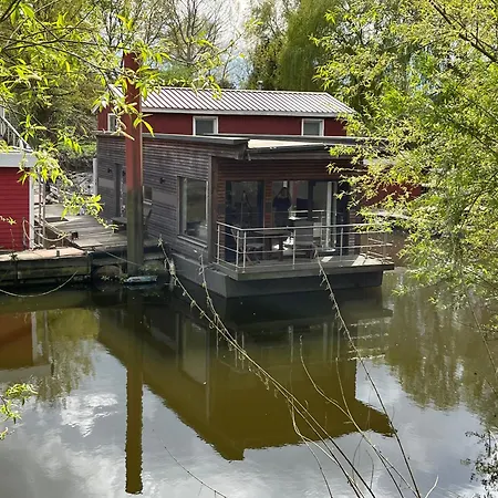 Holiday home Hausboot Stoeckte Winsen (Luhe)
