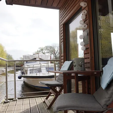 Hausboot Stoeckte Holiday home